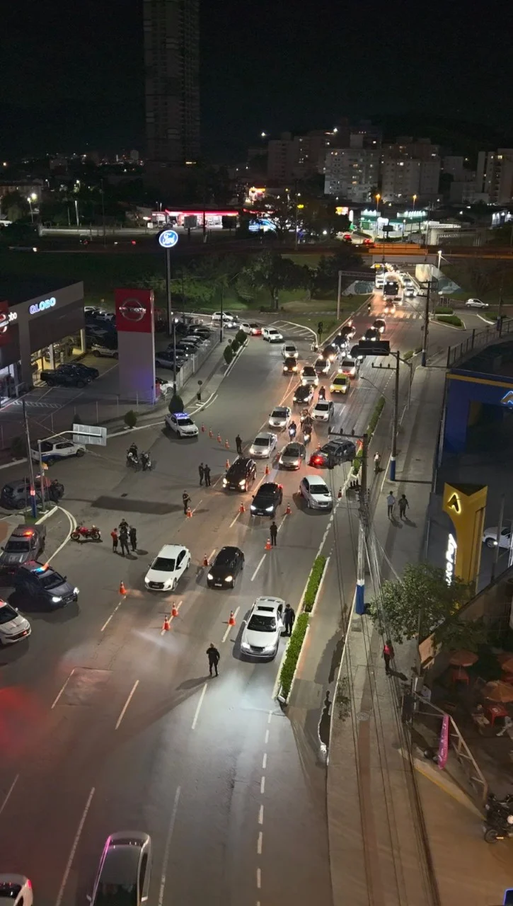 Guarda Municipal e agentes de trânsito reforçam segurança com operação de barreira em Balneário Camboriú