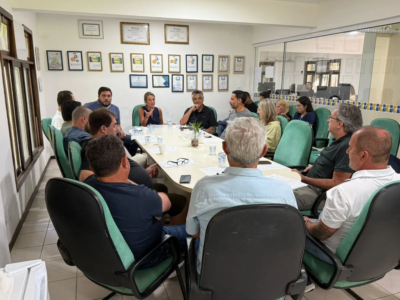 Prefeita Juliana Pavan mexe no time e inicia dança das cadeiras em BC