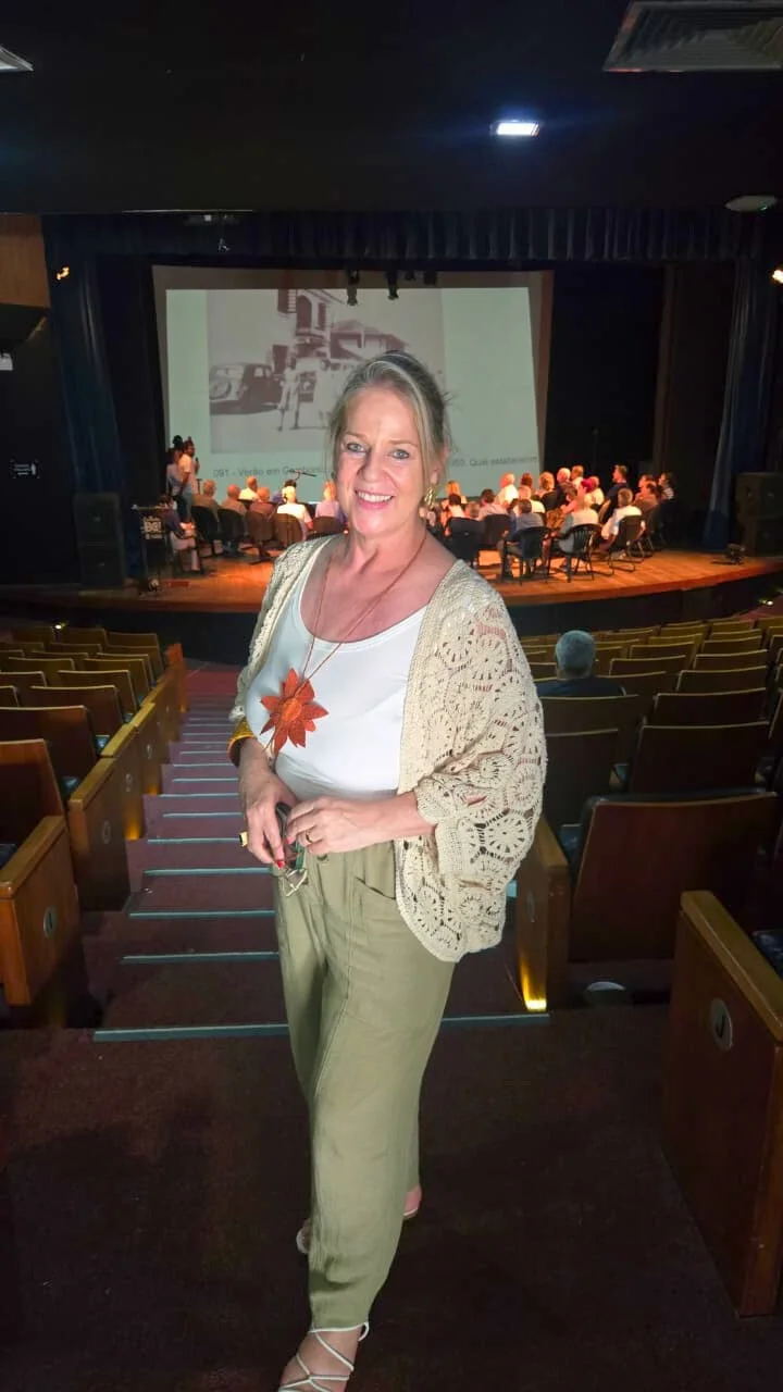 Vereadora Ciça Müller destaca importância da memória local em edição do “Café com História”