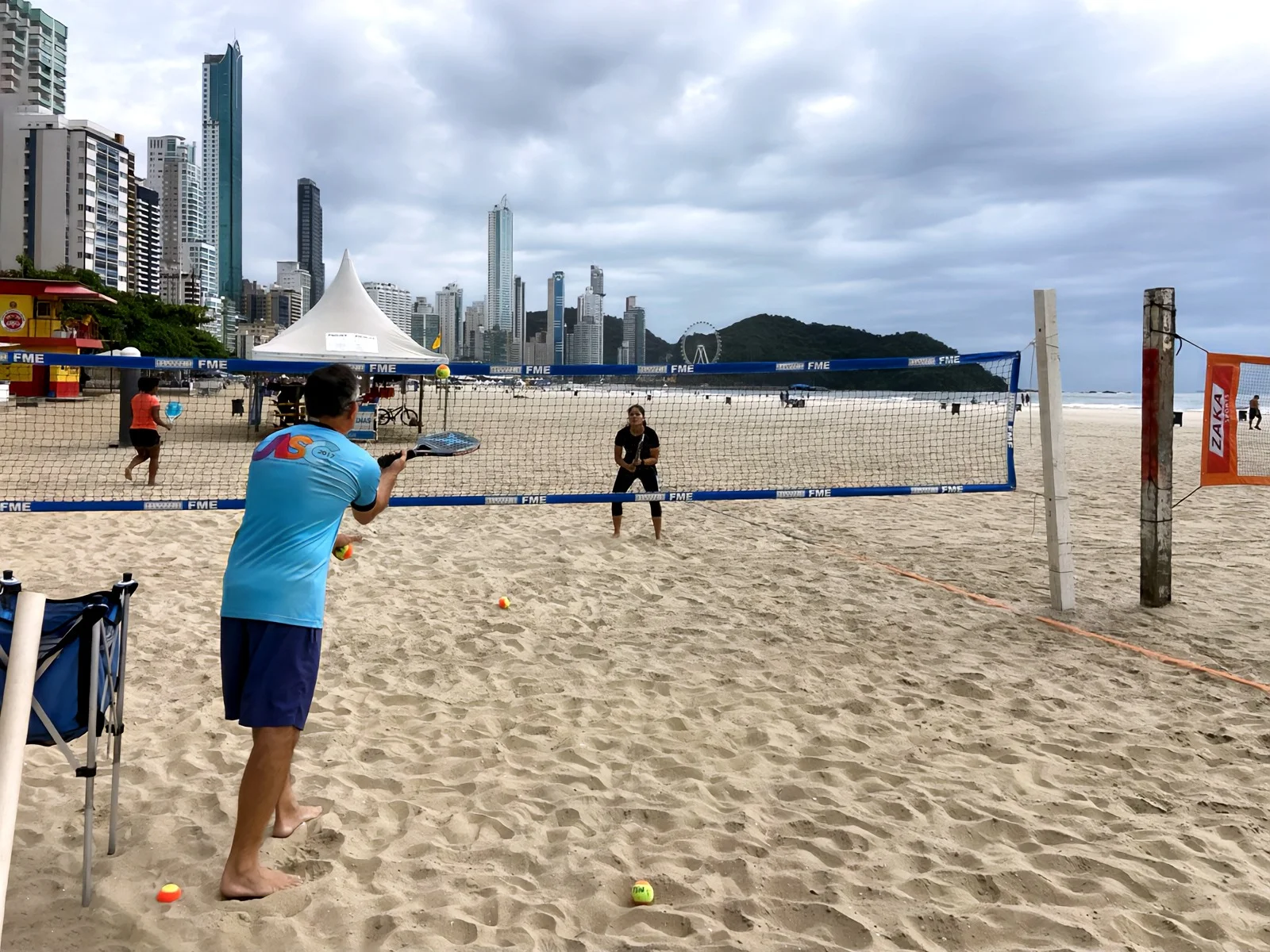 Saiba o que muda com a lei de uso de espaços esportivos na Praia Central de Balneário Camboriú